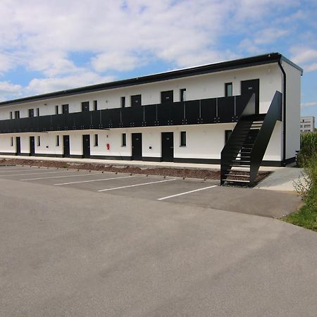 Me Hotel By Wmm Hotels Meitingen Екстериор снимка