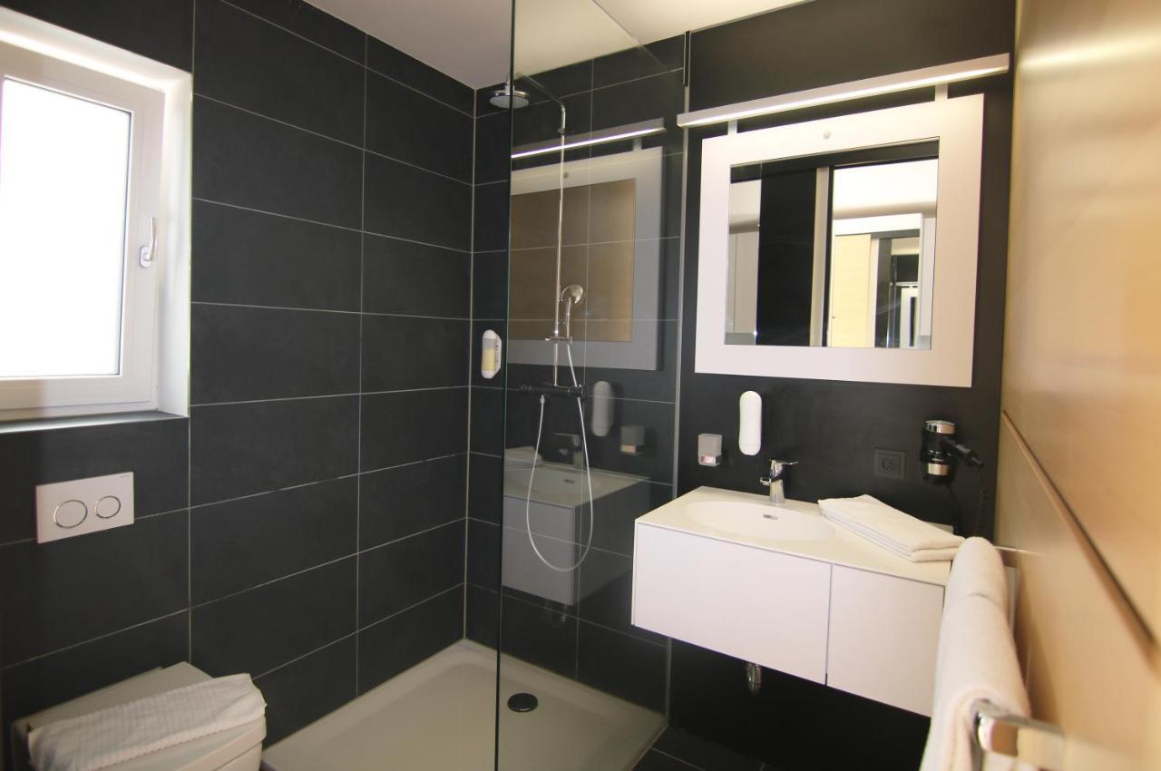 Me Hotel By Wmm Hotels Meitingen Екстериор снимка